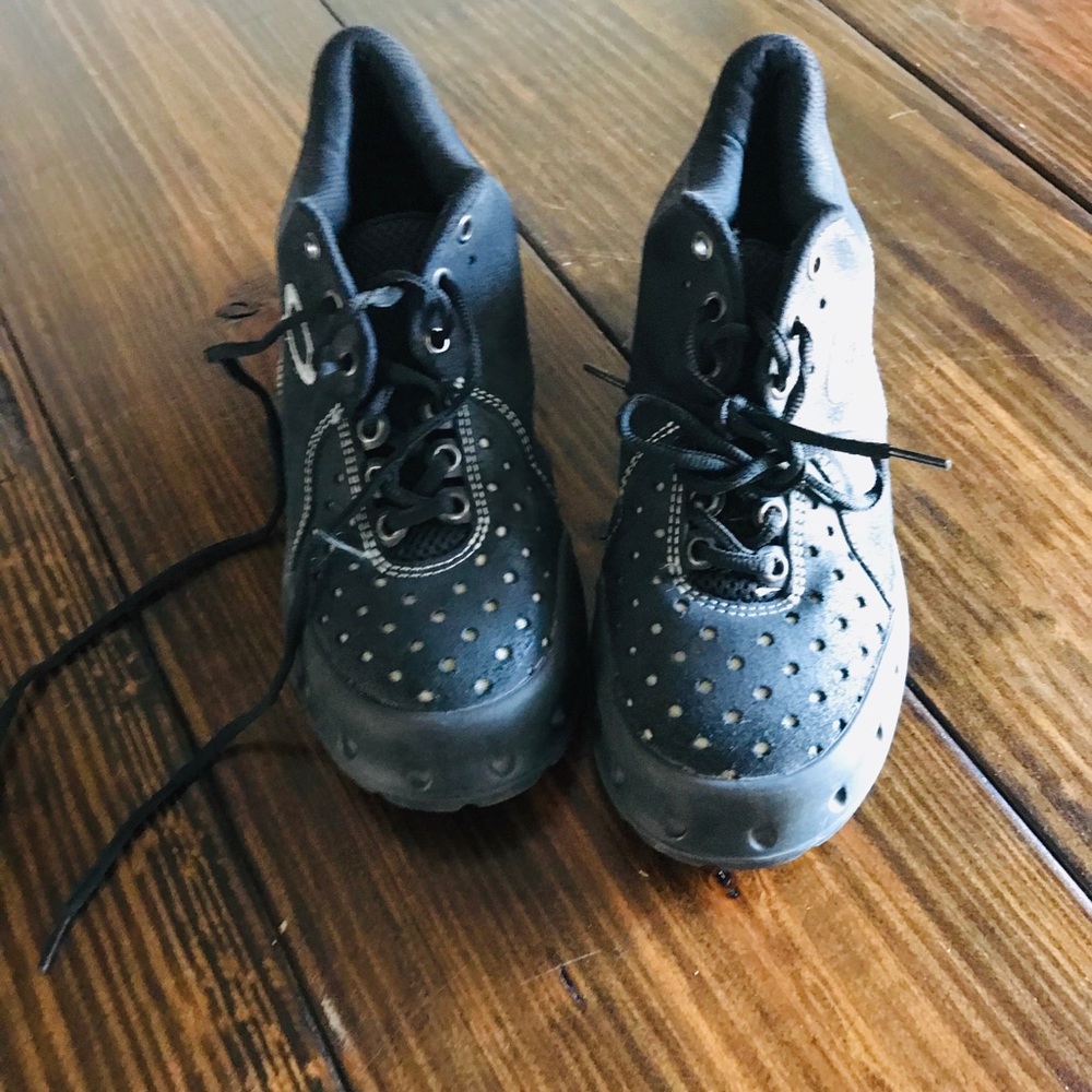 Oakley shoes